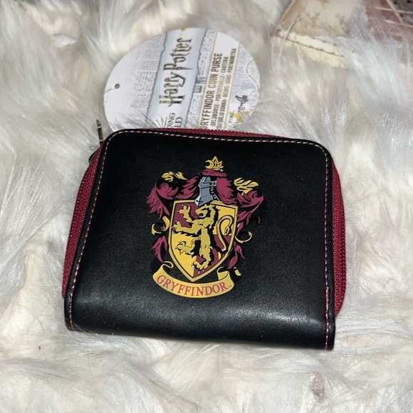 Warner Bros. Handbags - Free gift Harry Potter queen purse, Gryffindor